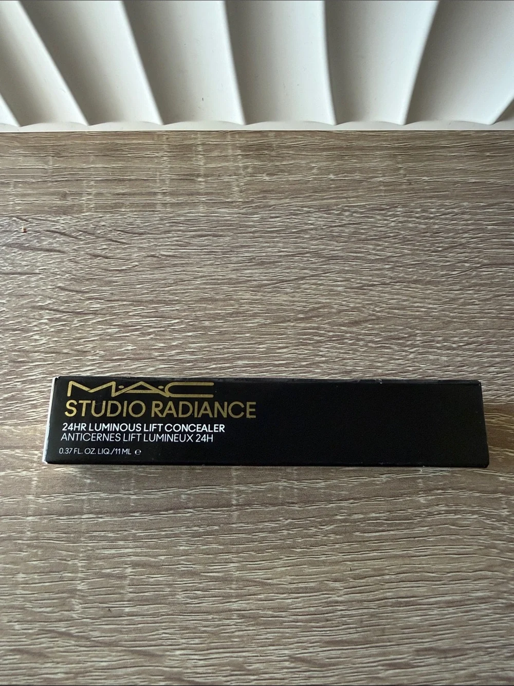 MAC Cosmetics Studio Radiance Concealer - Black & Beige NC 11.5 New